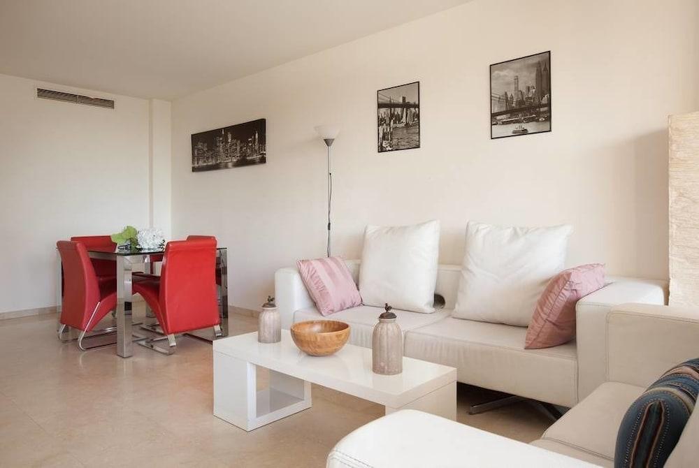 Akira Flats Diagonal Mar Apartments Barcelona Exterior photo